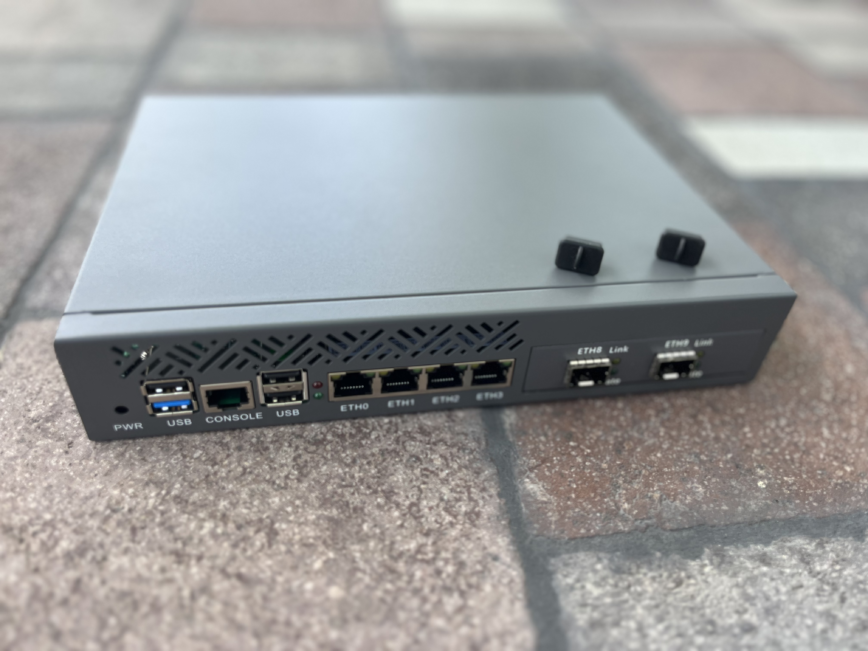 x2 10G SFP+ (front view): pfSense 1U Firewall Appliance