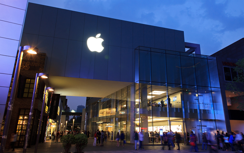 What Engineering Teams Can Learn From Apple’s AI Playbook